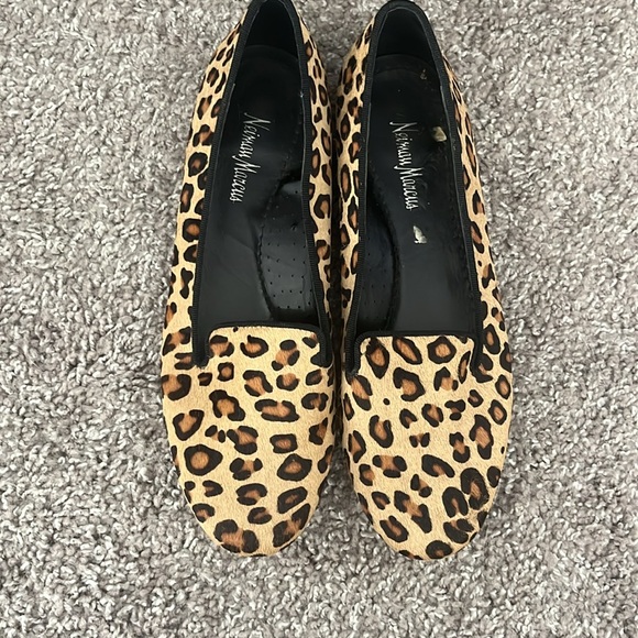 Neiman Marcus Calf Hair Cheetah Print Flats - Picture 3 of 4